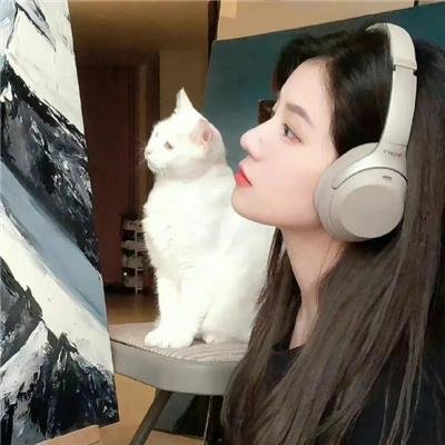 龙纹身的女鬼入镜